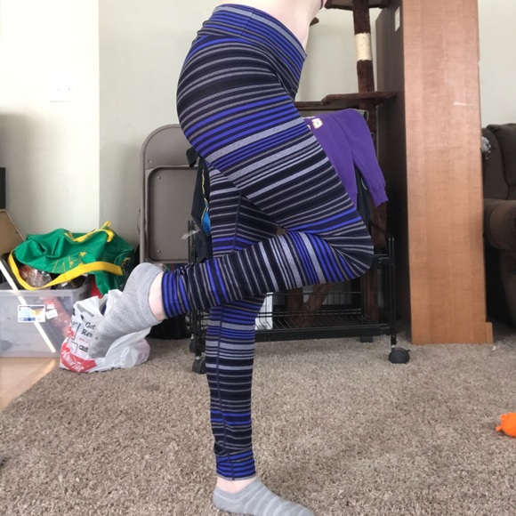 ‼️2 for $20‼️ Calvin Klein striped leggings - Picture 5 of 16